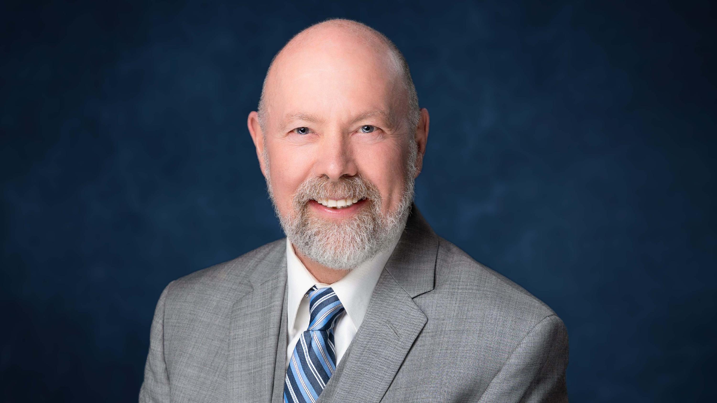 Dan Carey headshot